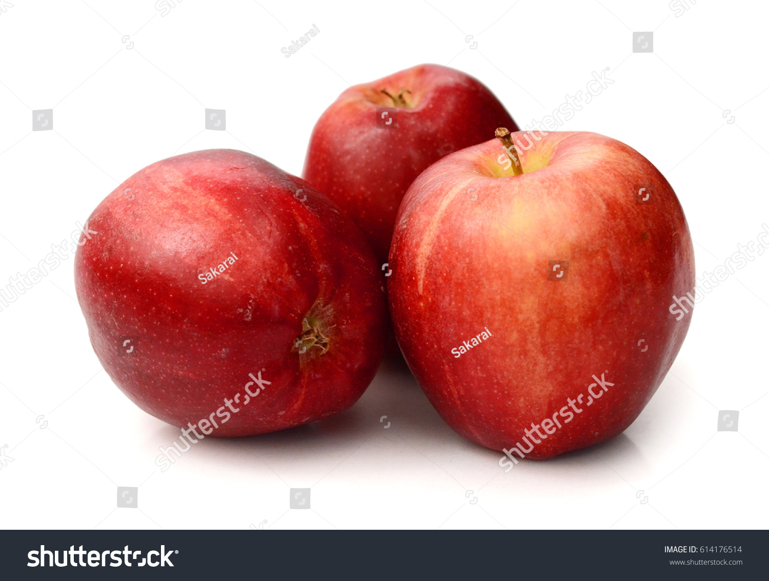 Apple Isolate White Background Stock Photo 614176514 | Shutterstock