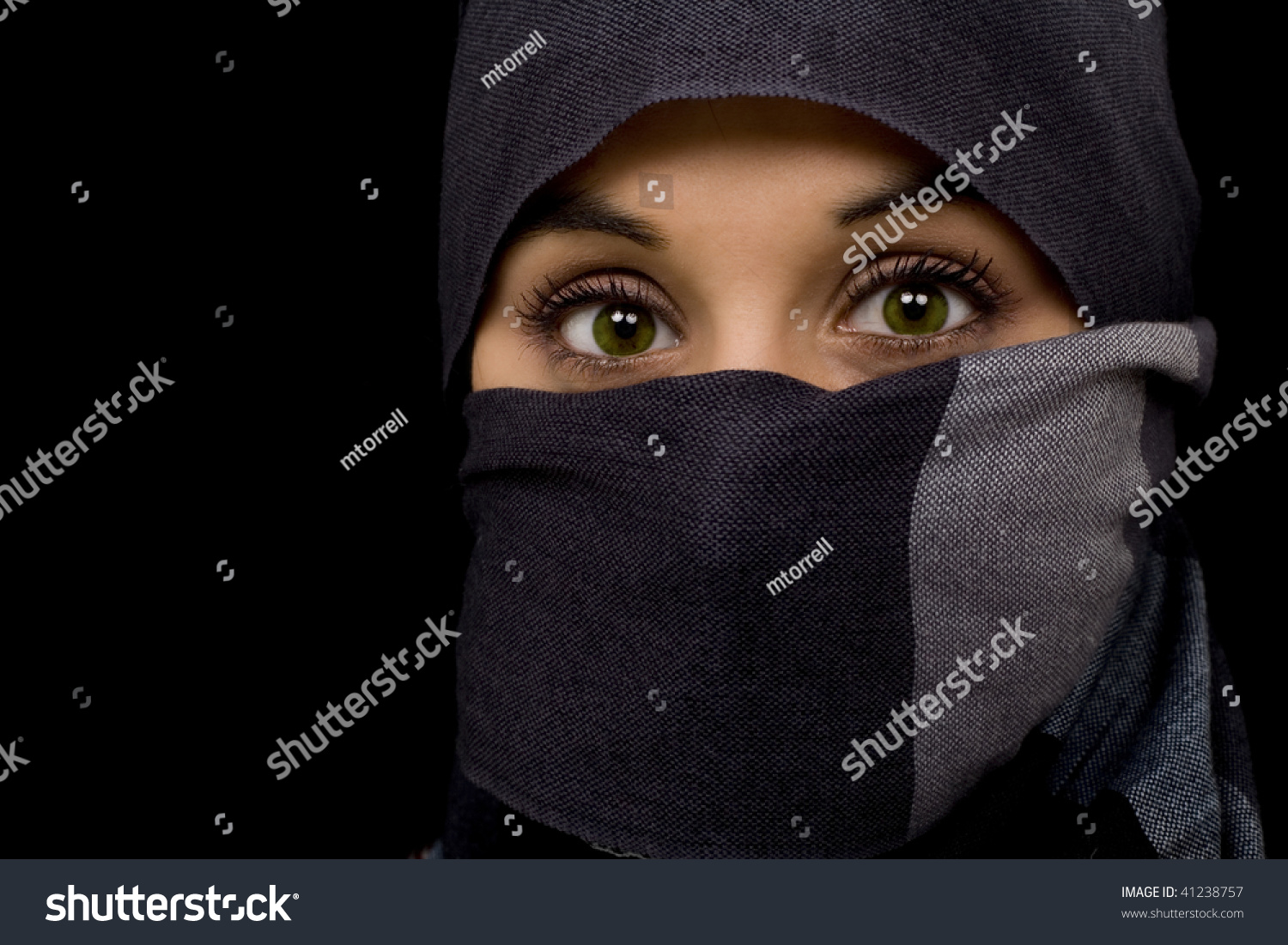 Arabian Young Beautiful Green Eyed Woman Stock Photo 41238757 ...