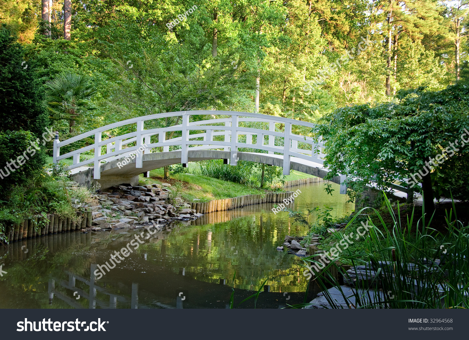 Arched Wooden Bridge Stock Photo 32964568 - Shutterstock