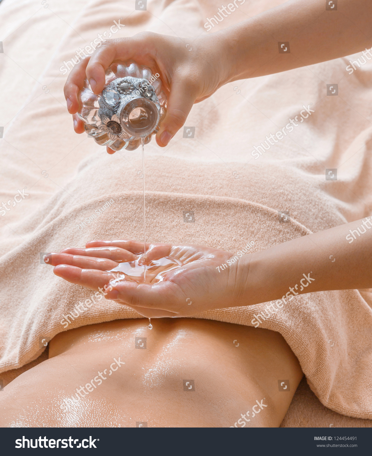 Aromatherapy Oil Massage In Thai Spa
