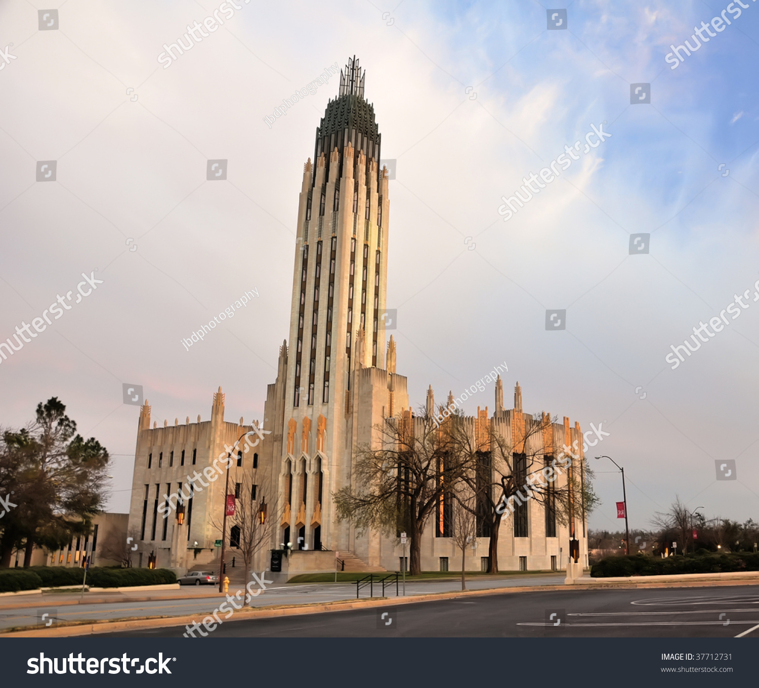 Art Deco Church Tulsa Oklahoma Stock Photo 37712731 - Shutterstock