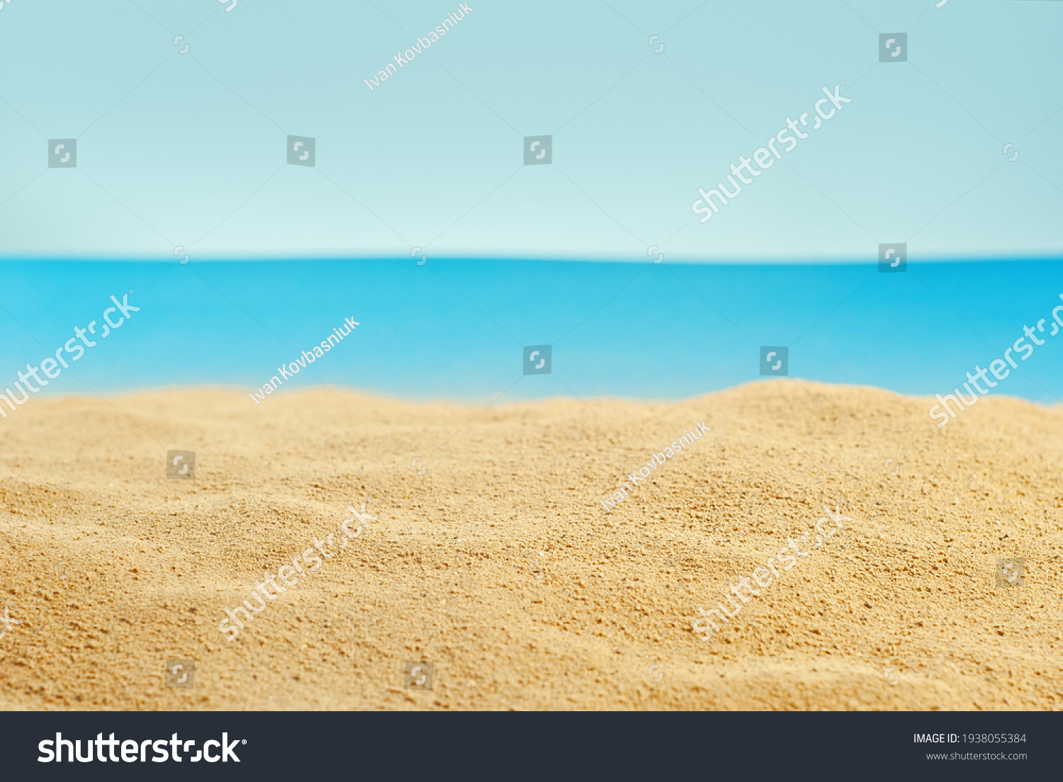 2,271,585 Day On Beach Images, Stock Photos & Vectors 