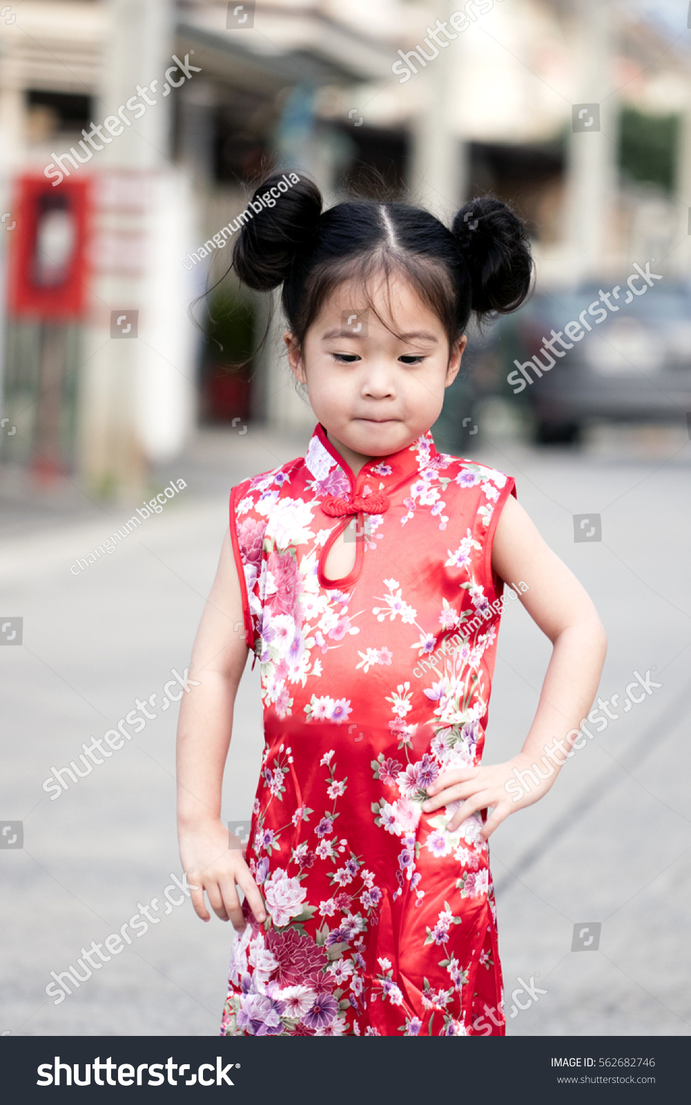 Asian Little Girl Chinese Traditional Dress Royalty Free Stock Image