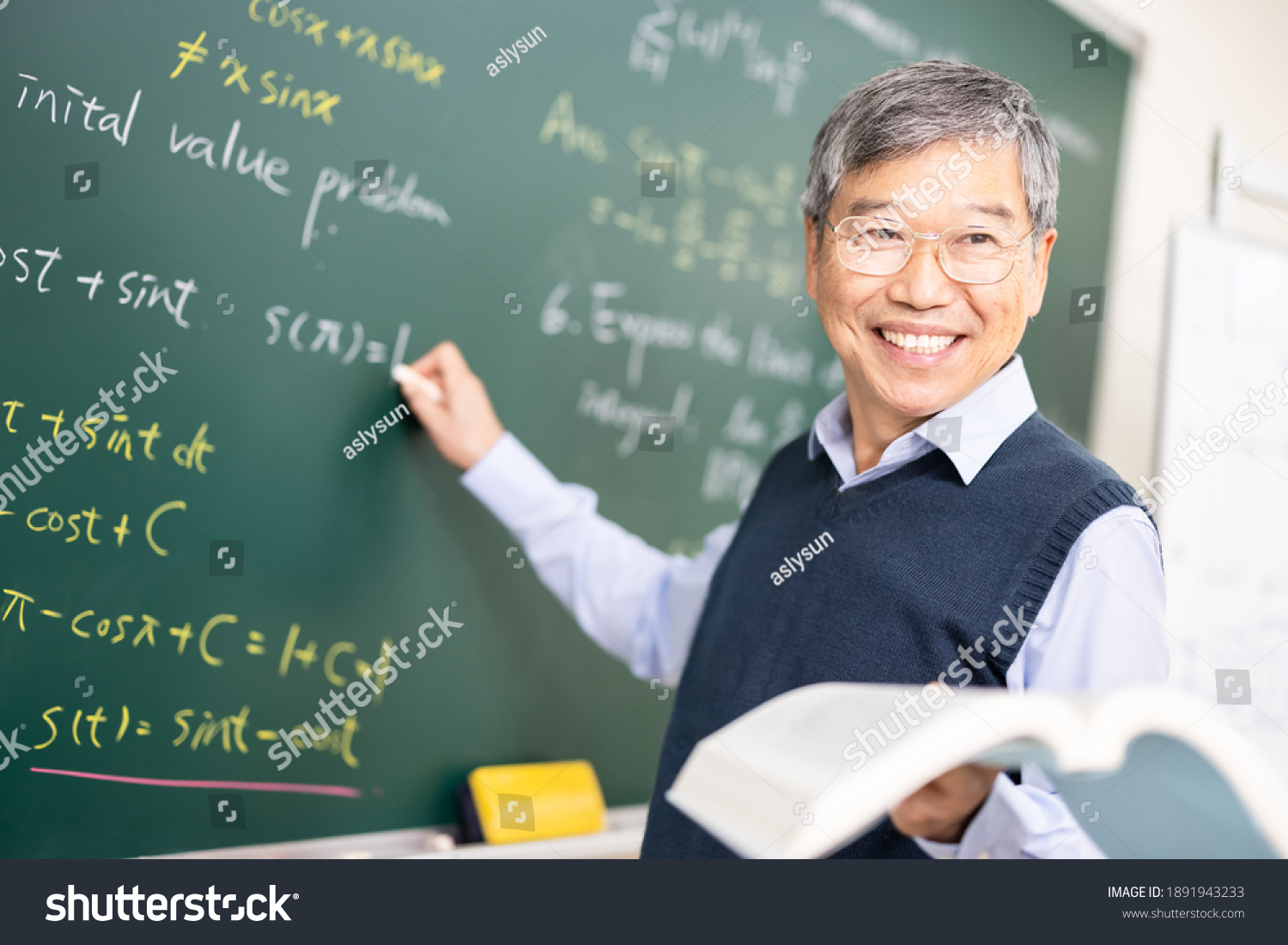 932 Male maths teacher writing on board Images, Stock Photos & Vectors ...