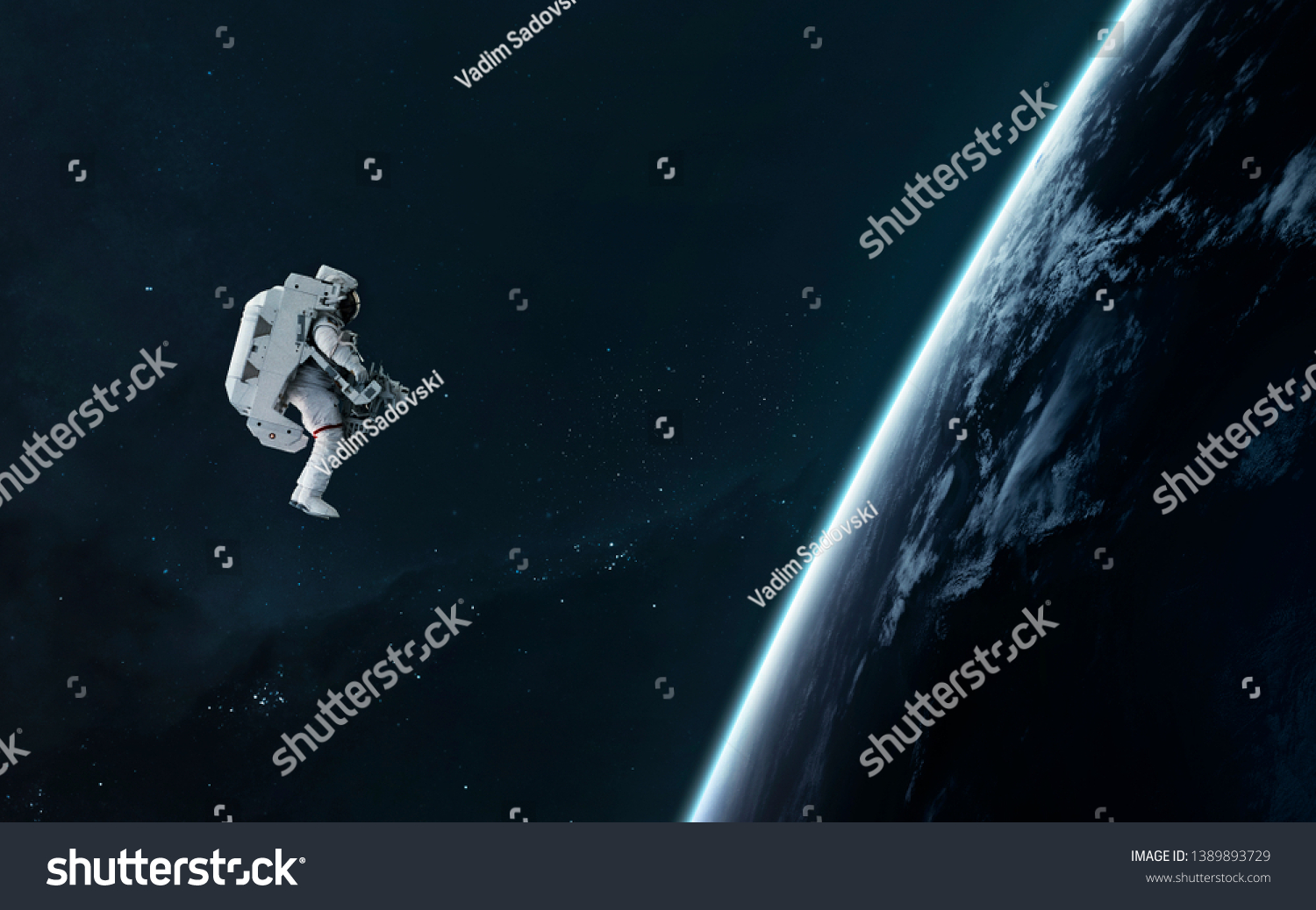 Astronaut Orbiting Earth Planet Eva Science Foto Stock Editar Agora