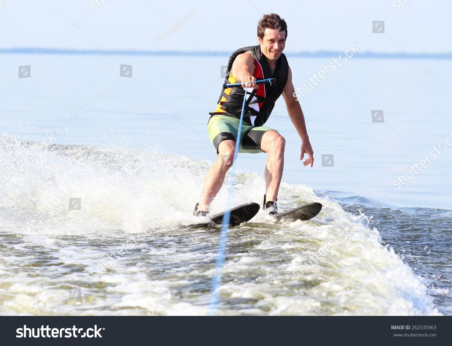 Water-skiers Images, Stock Photos & Vectors 