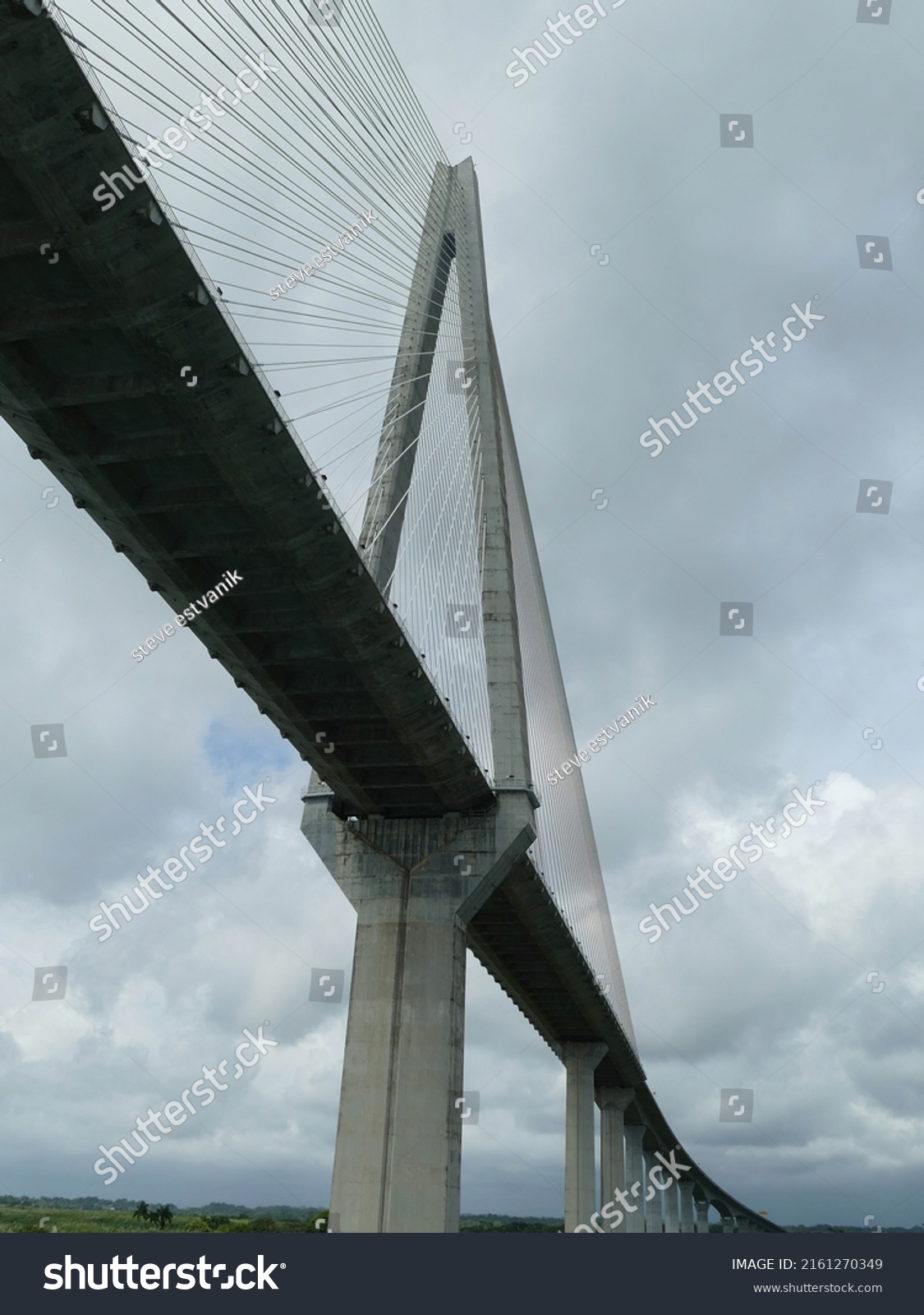 Atlantic Bridge Suspended Across Panama Canal Stock Photo 2161270349 ...