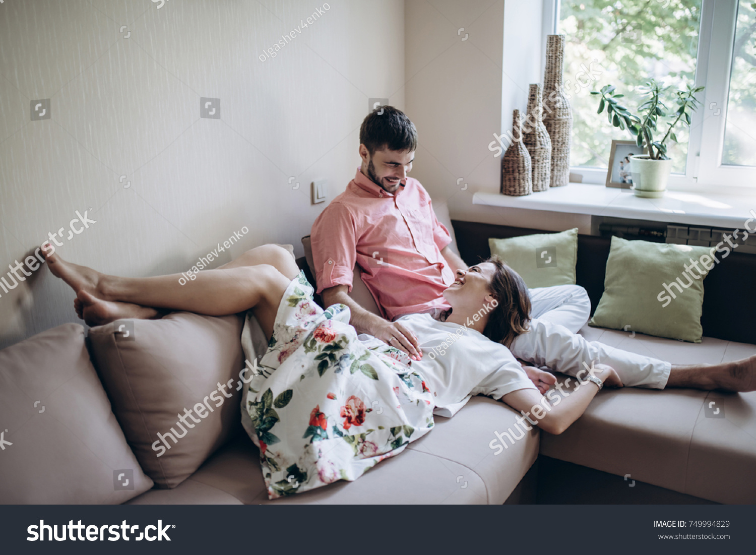 Nice Lesbian Footworship Bl0wj0b ar1@n@ L@b@rb@r@ m0th3r