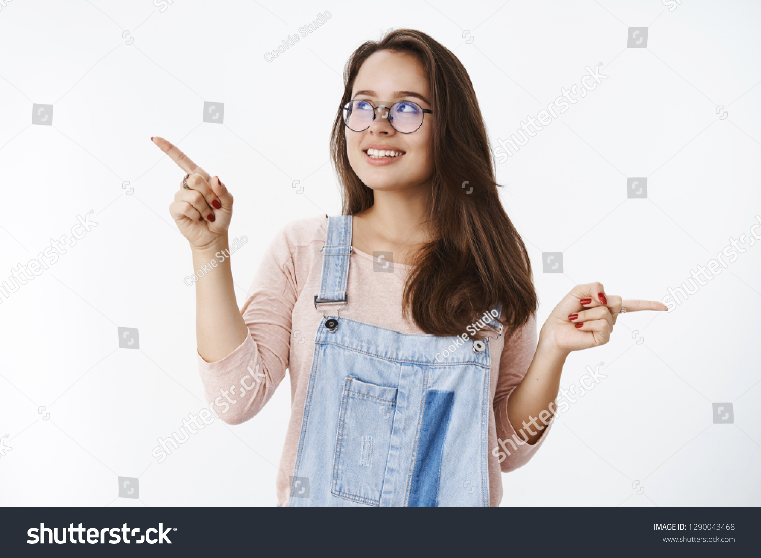 Attractive 20s Woman Glasses Denim Dungarees库存照片1290043468 Shutterstock