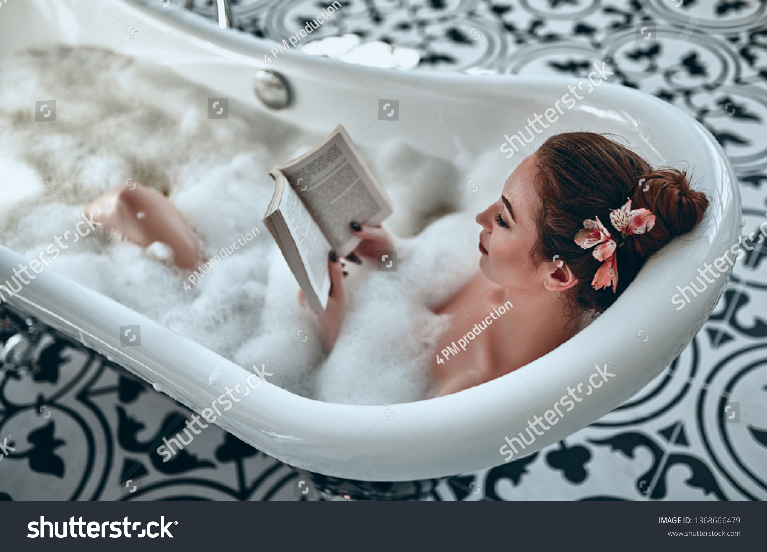 Naked Woman Reading Book Stock Photos Images Photography Shutterstock