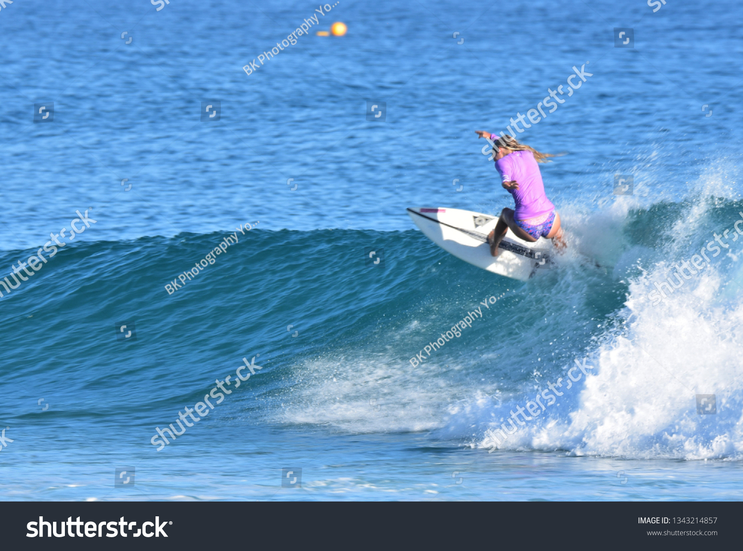 blod Odds fatning Australian Surfer Girl Stock Photo (Edit Now) 1343214857