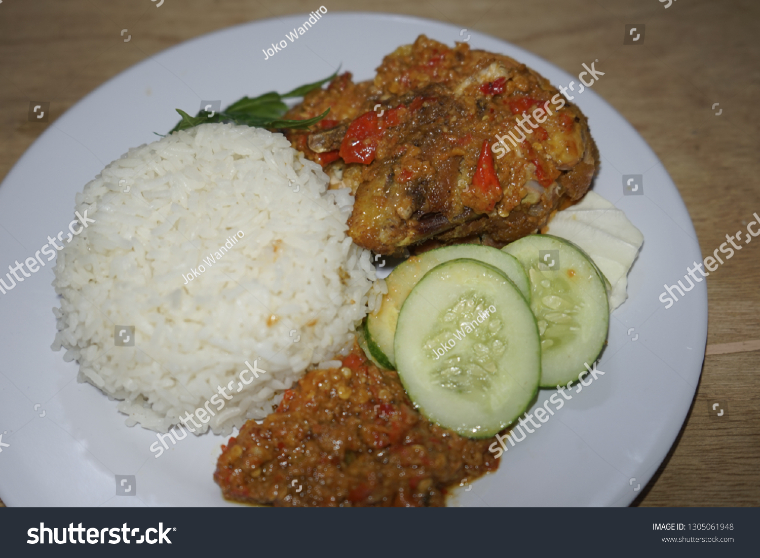 Ayam Geprek Sambal Setan Level 10 Stock Photo Edit Now 1305061948