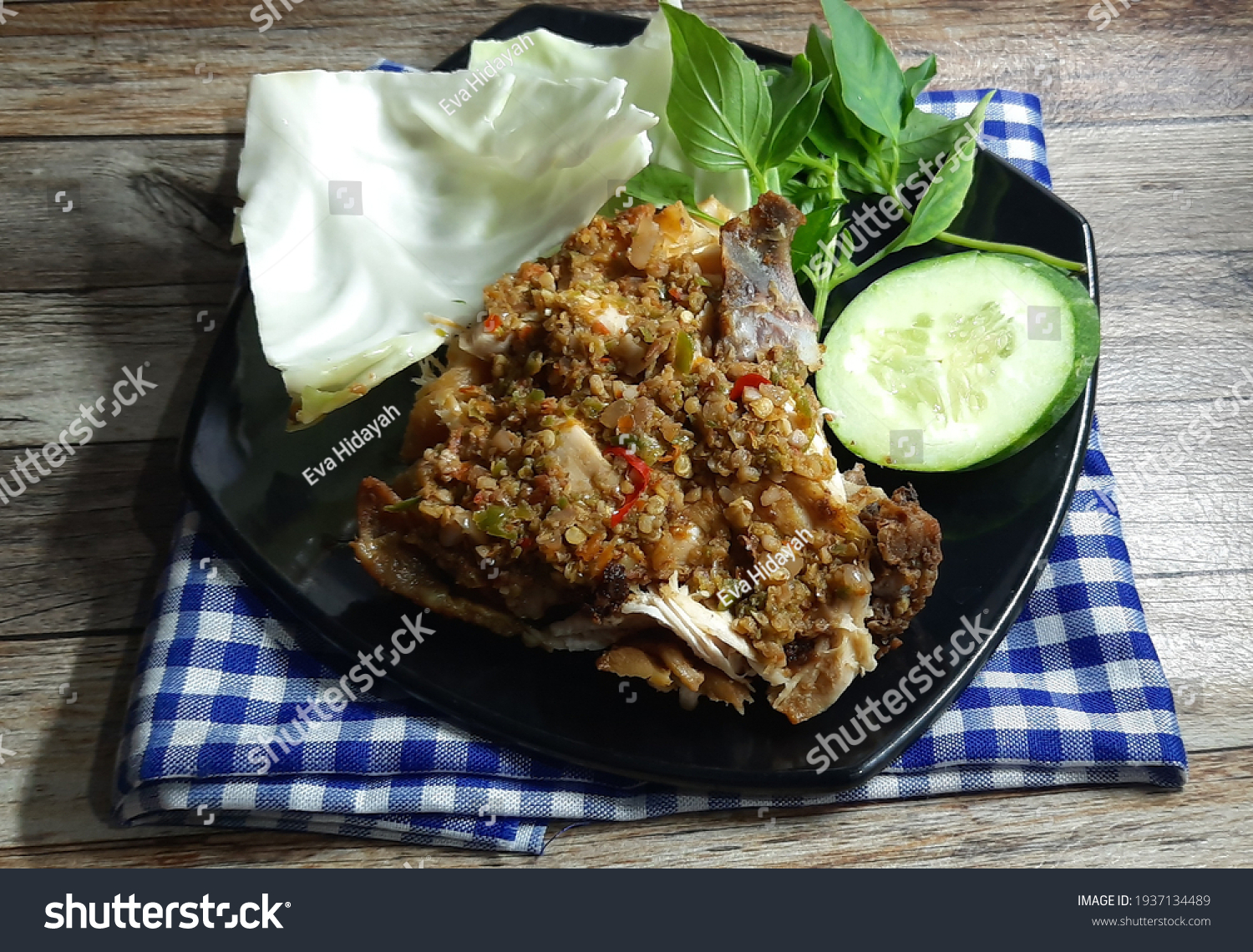 Ayam Gepuk Sambal Kacang Gepuk Chicken Stock Photo 1937134489 Shutterstock