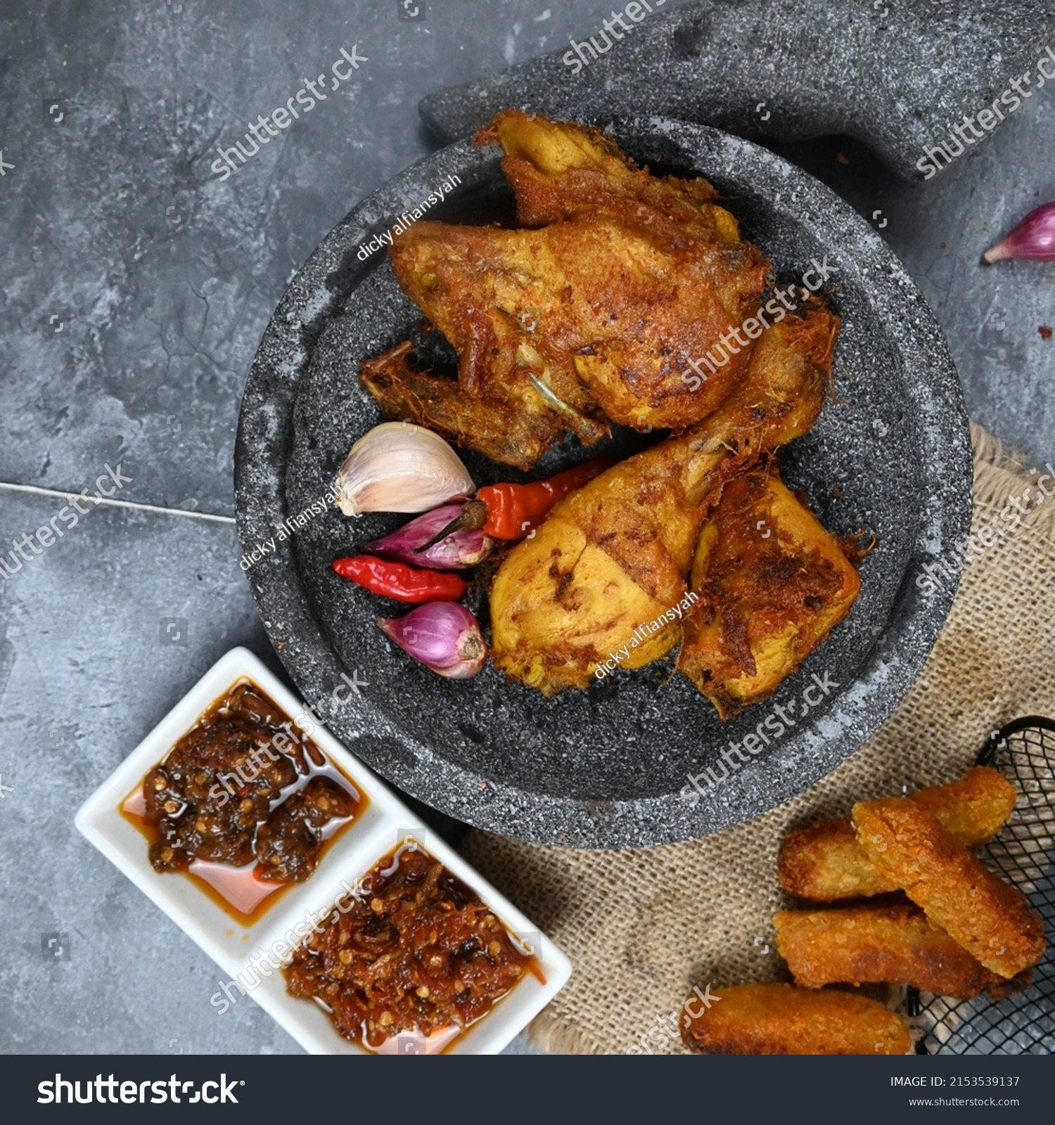 Ayam Goreng Pecel Ayam Ayam Penyet Stock Photo 2153539137 Shutterstock