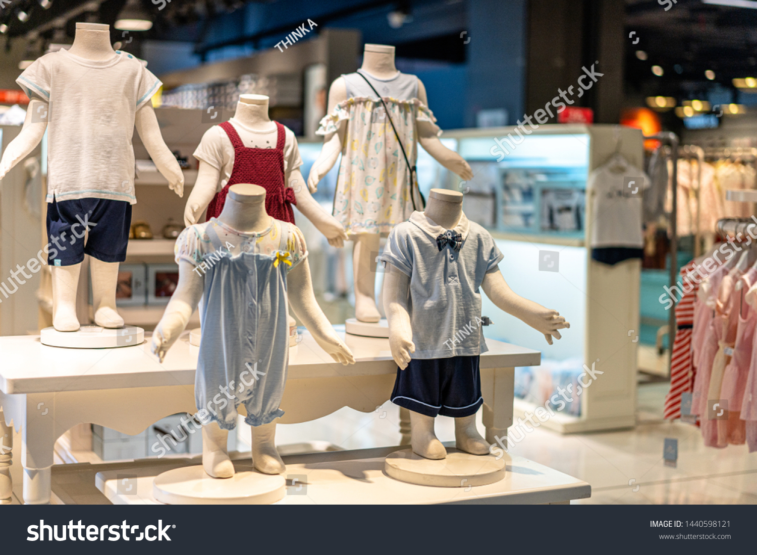 baby shopping mall