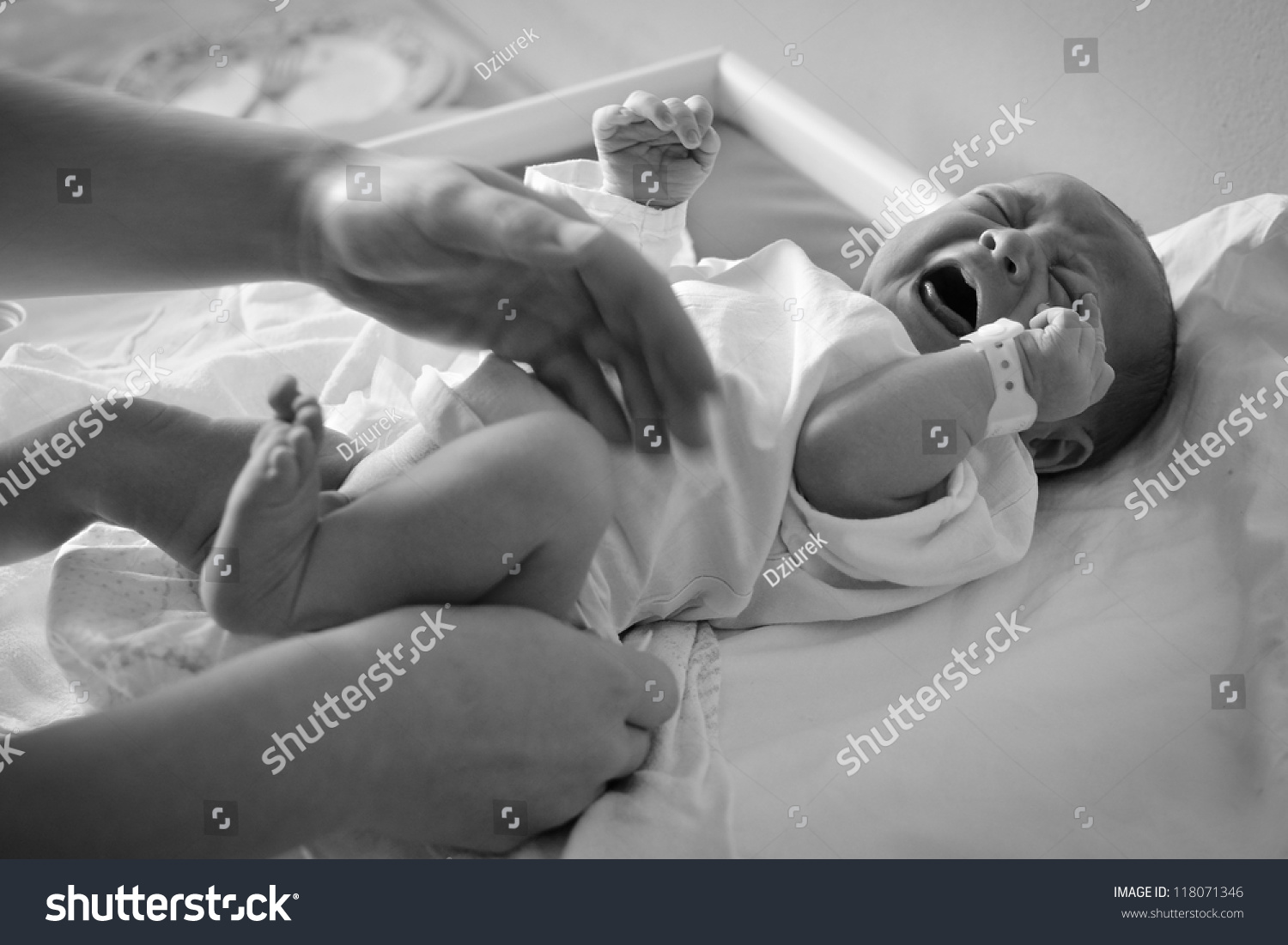 Newborn crying before peeing Women dildo fucking men
