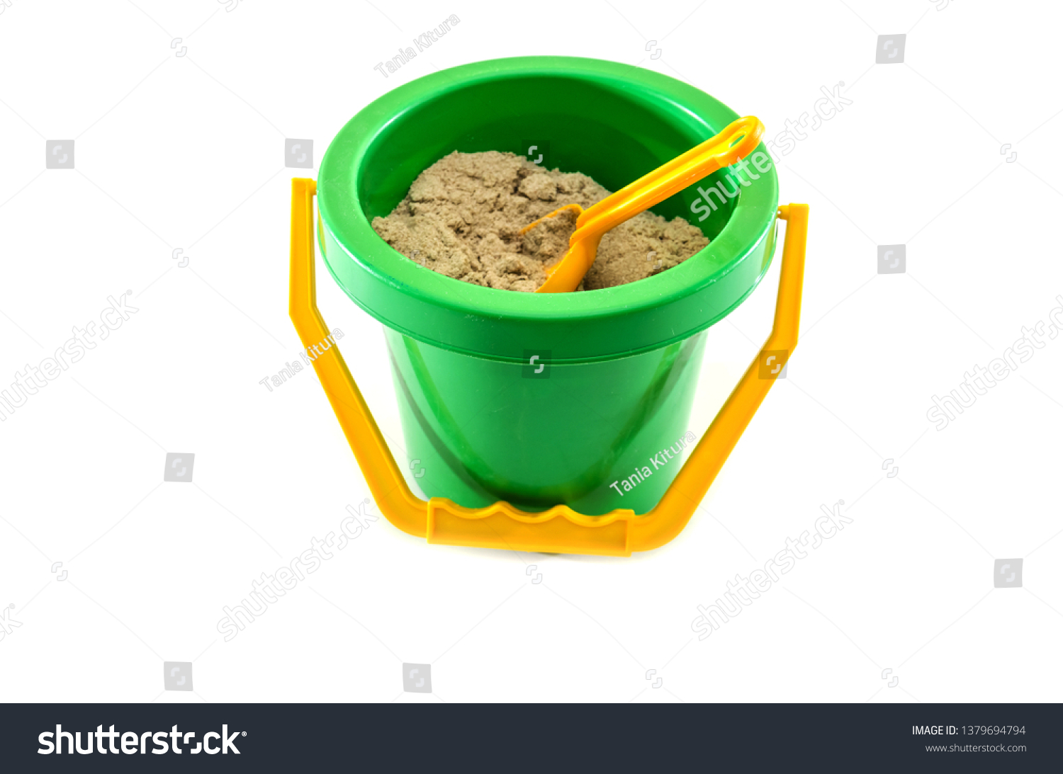 baby sand bucket