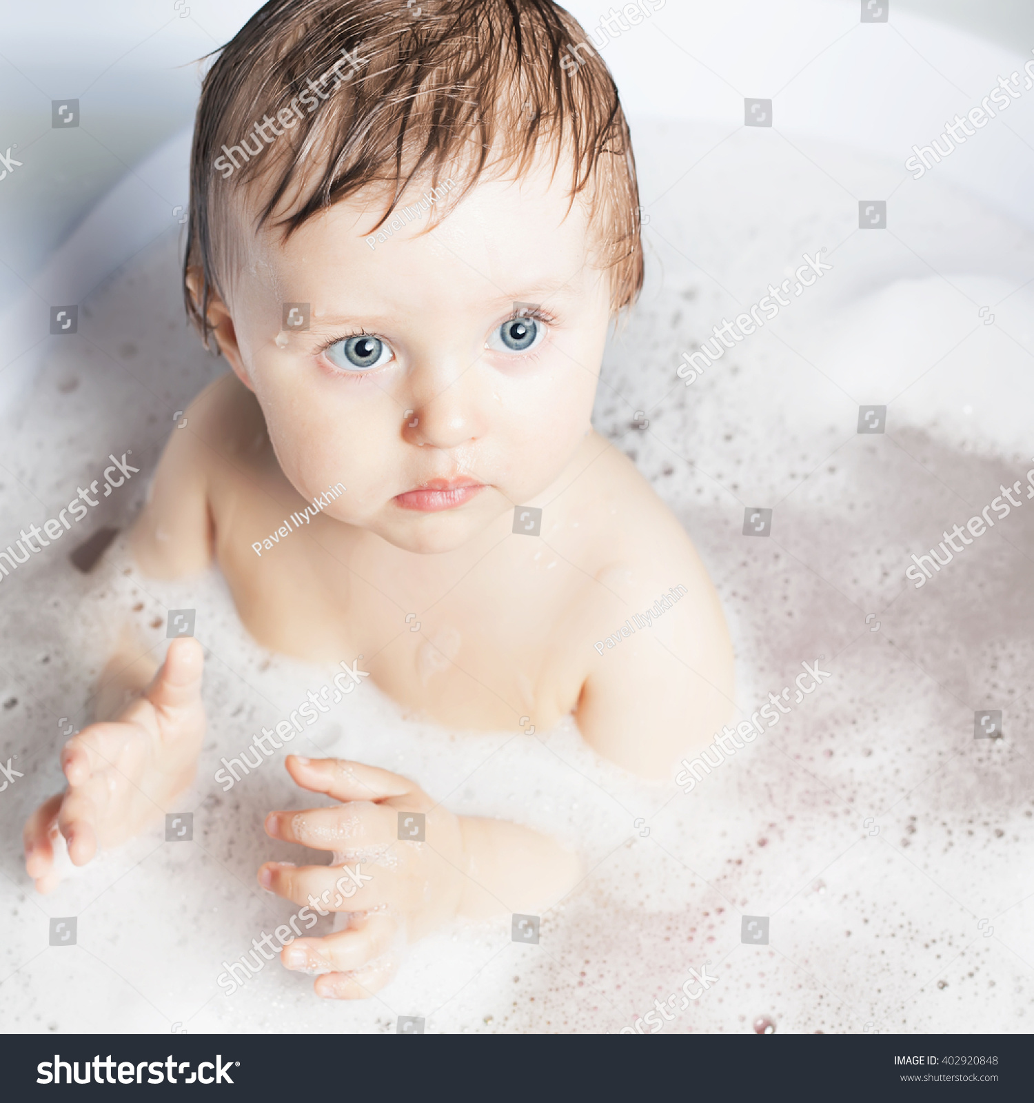 Baby Wash Bath Use Soap Shampoo Stock Photo 402920848 - Shutterstock