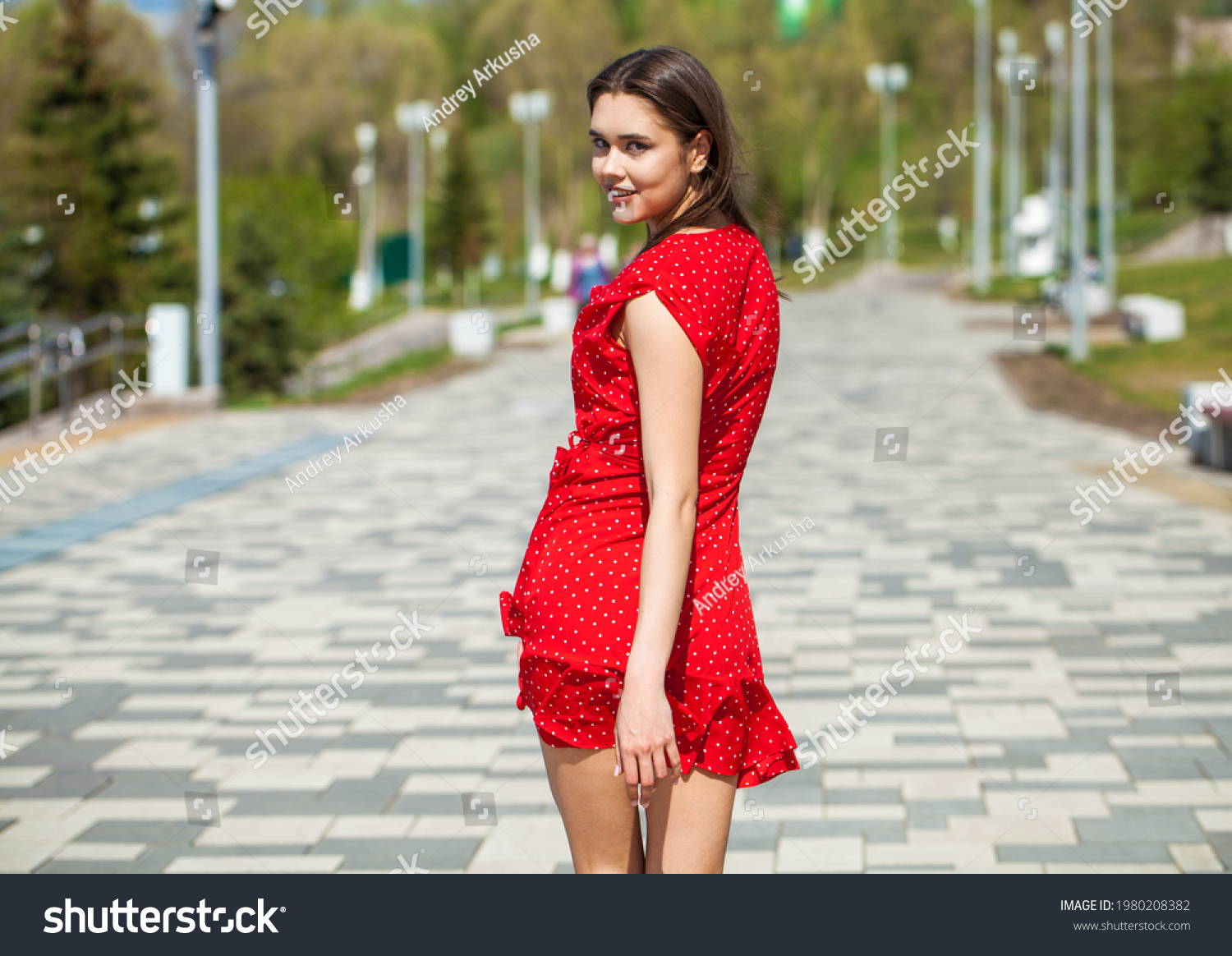 Back View Portrait Young Slender Girl Stock Photo 1980208382 | Shutterstock