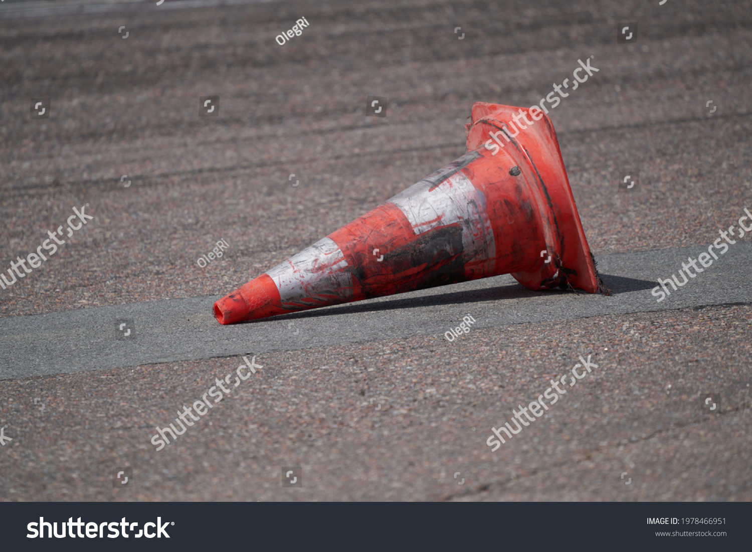 6,547 Curved cone Images, Stock Photos & Vectors | Shutterstock