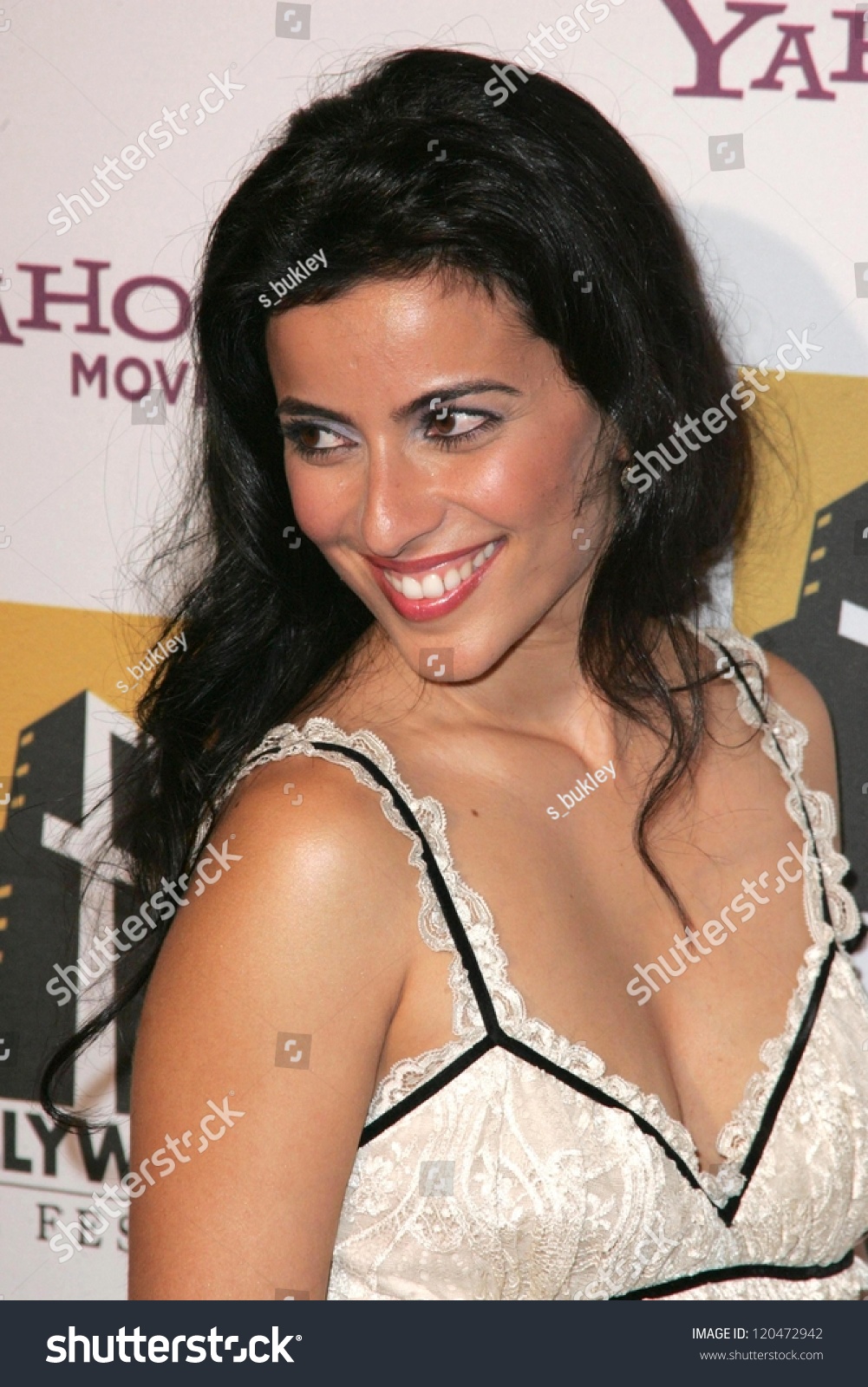 Bahar Soomekh Nude Photos 31 Bahar Soomekh Nude Photos 76