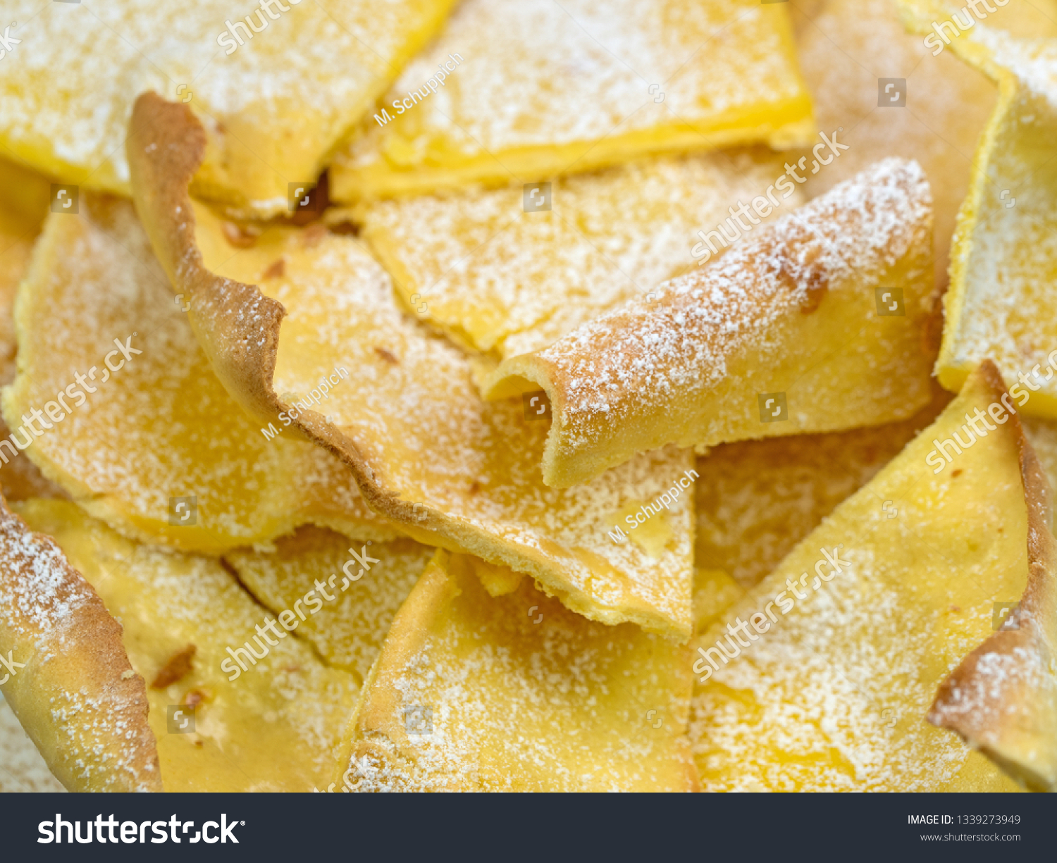 6 Huckelkuchen Images, Stock Photos &amp; Vectors | Shutterstock