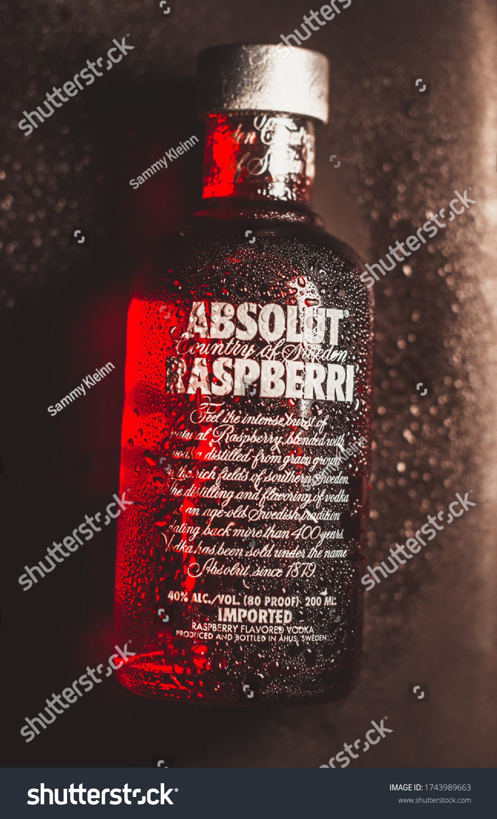 is absolut raspberri vodka gluten free