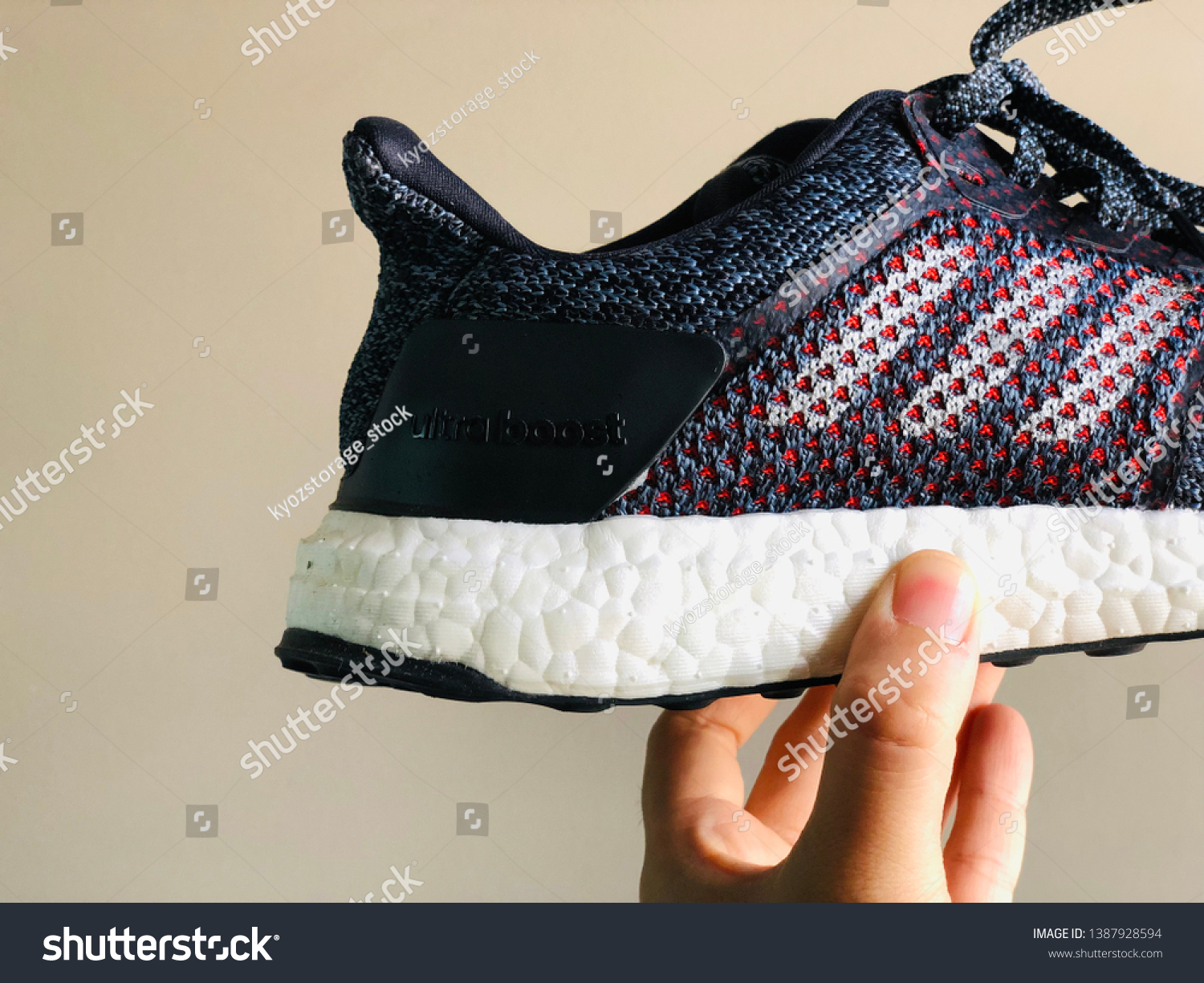 adidas ultra boost st 2019