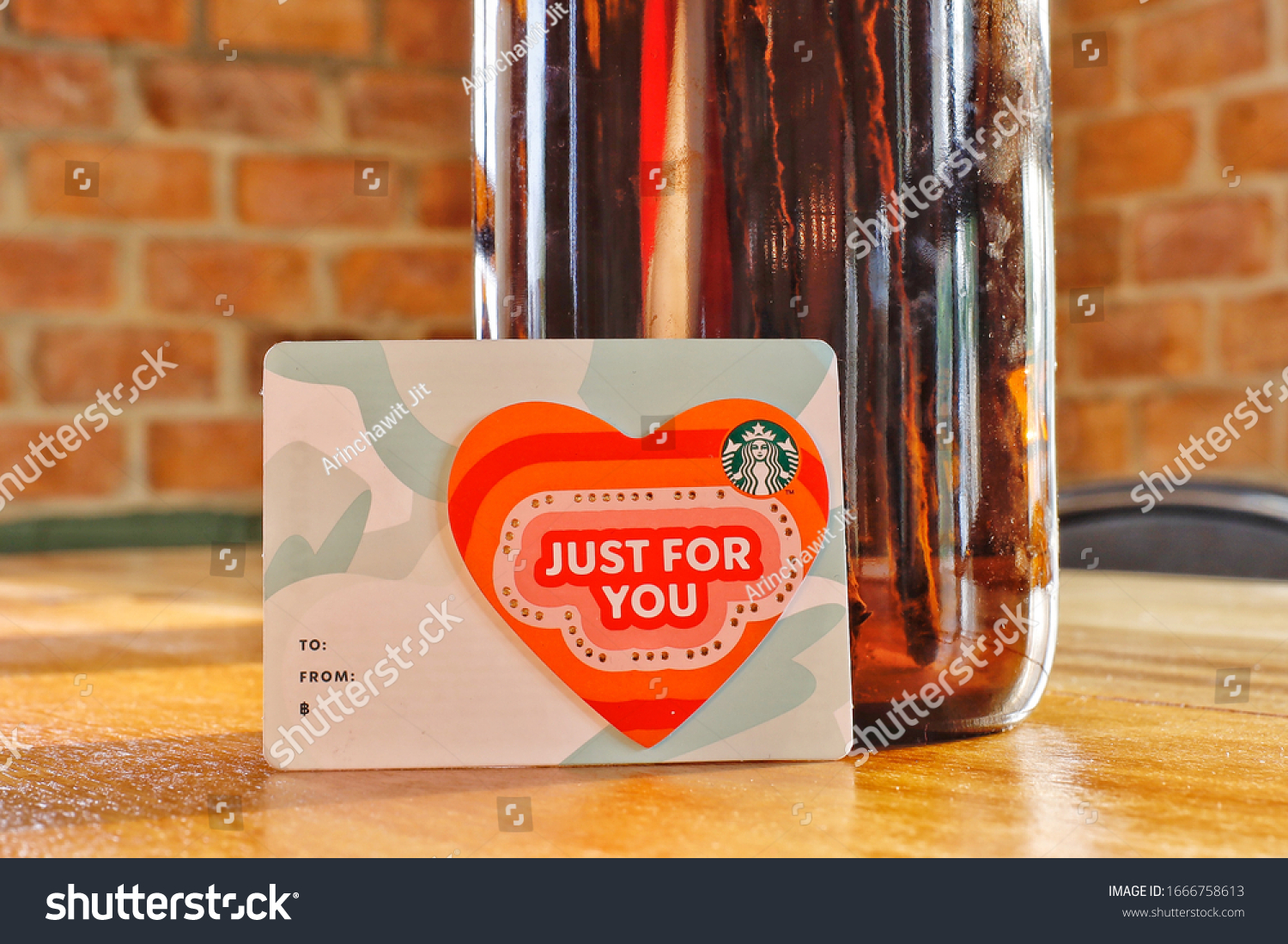 bangkok-thailand-080220-starbucks-gift-card-stock-photo-1666758613