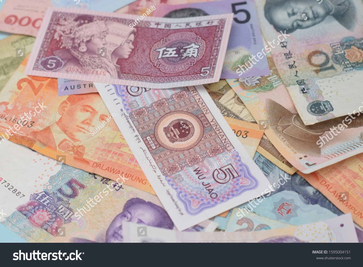 Banknote Multi Currency China Yuan Philippine Stock Photo 1595004151 ...