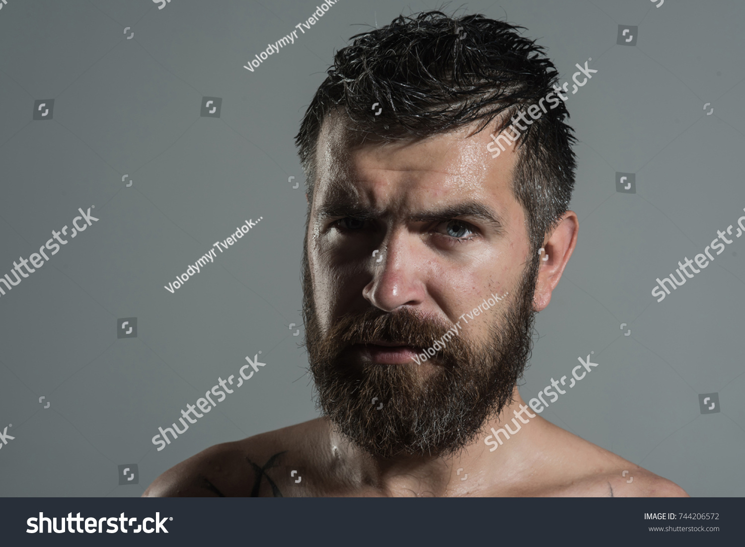 Serious face guy naked pic 134