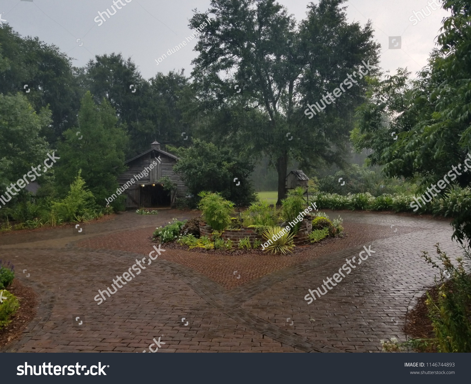 Barn Amd Garden Royalty Free Stock Image