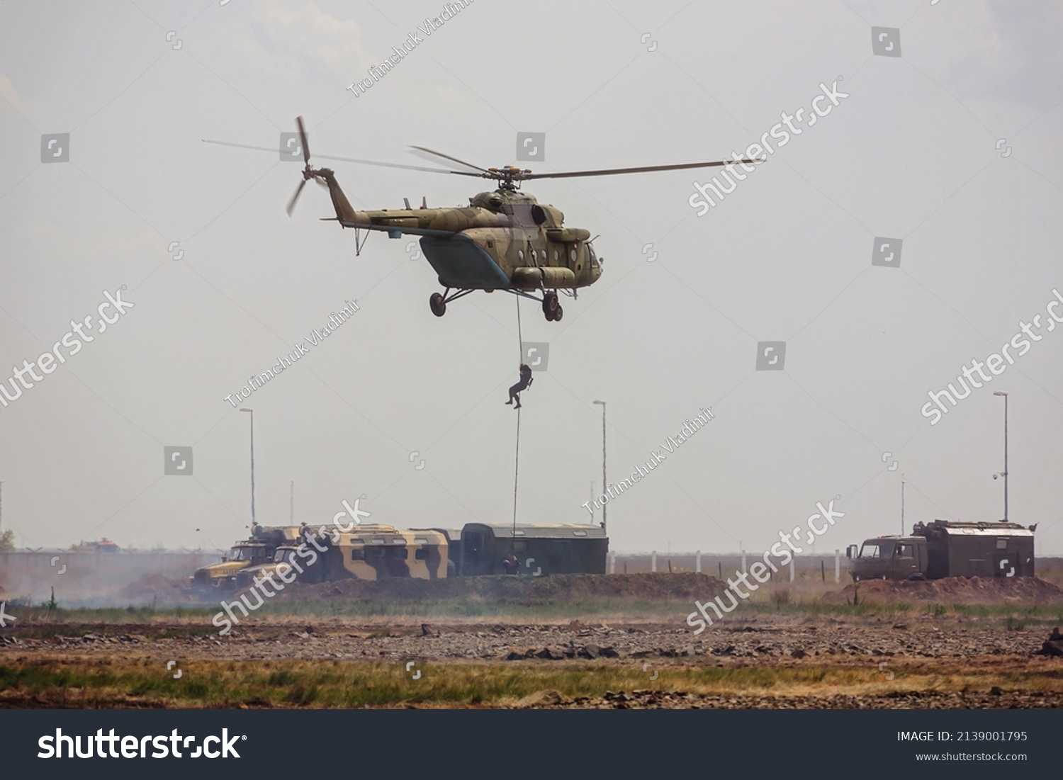 626 Mi 17 helicopter Images, Stock Photos & Vectors | Shutterstock