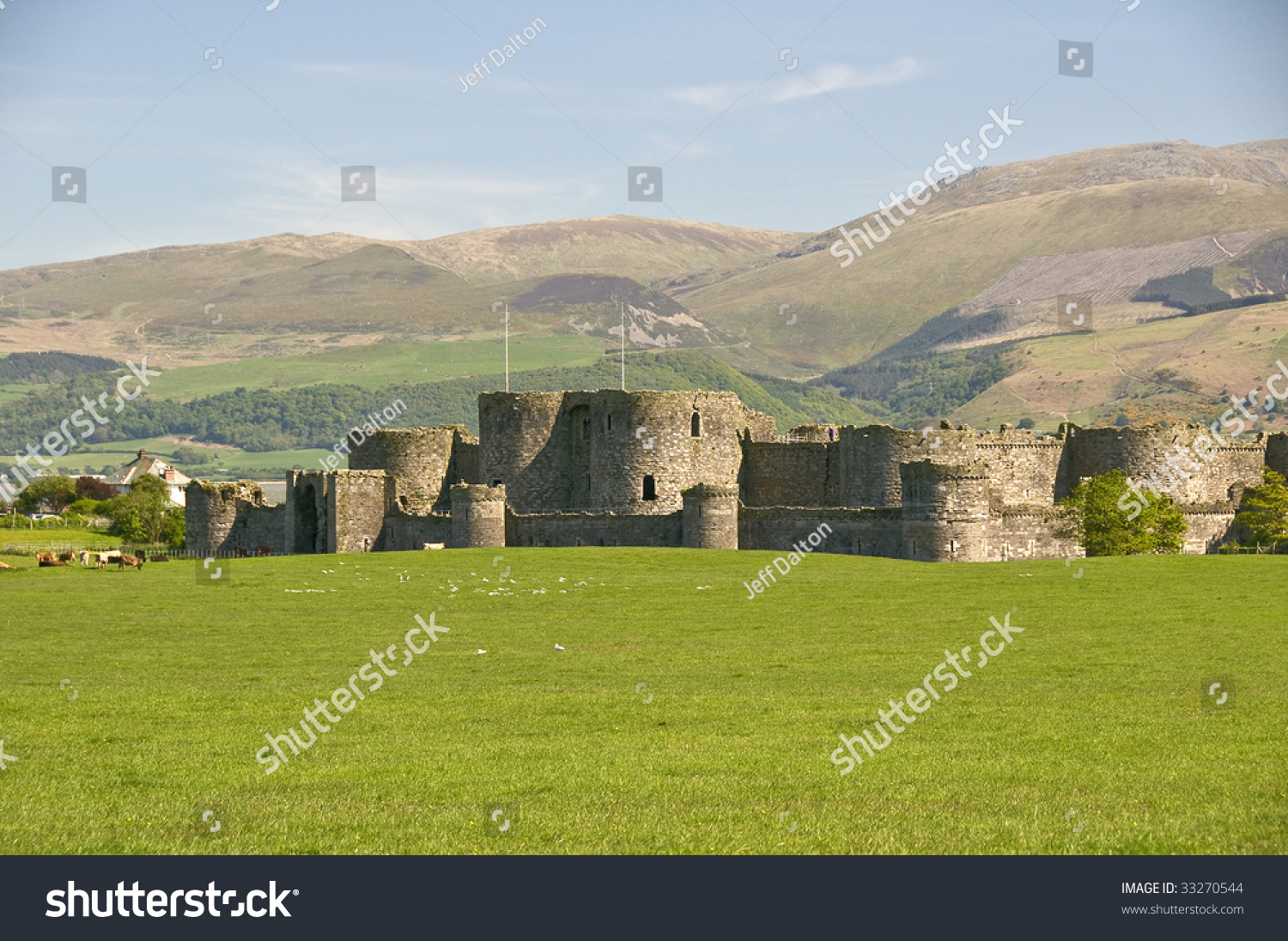 Beaumaris Castle On Isle Anglesey North Stock Photo 33270544 - Shutterstock