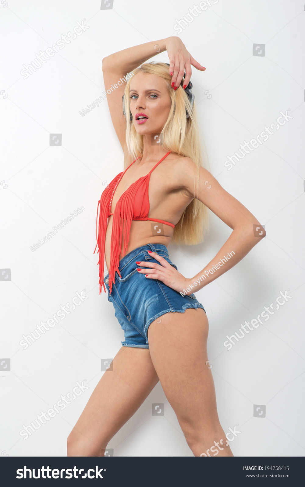 Sorry, blond girls wearing sexy bras Right! seems blond girls wearing sexy bras