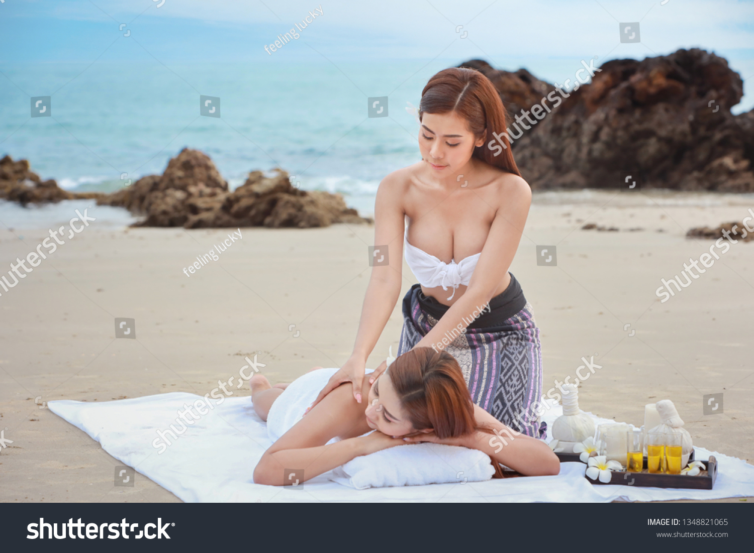 Erotic jung woman massage