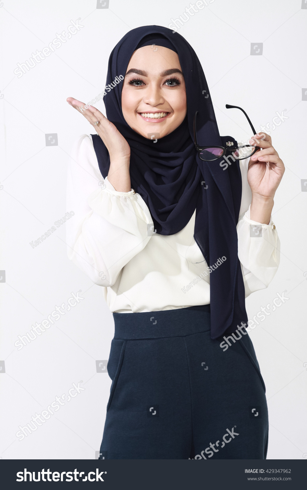 muslimah office attire