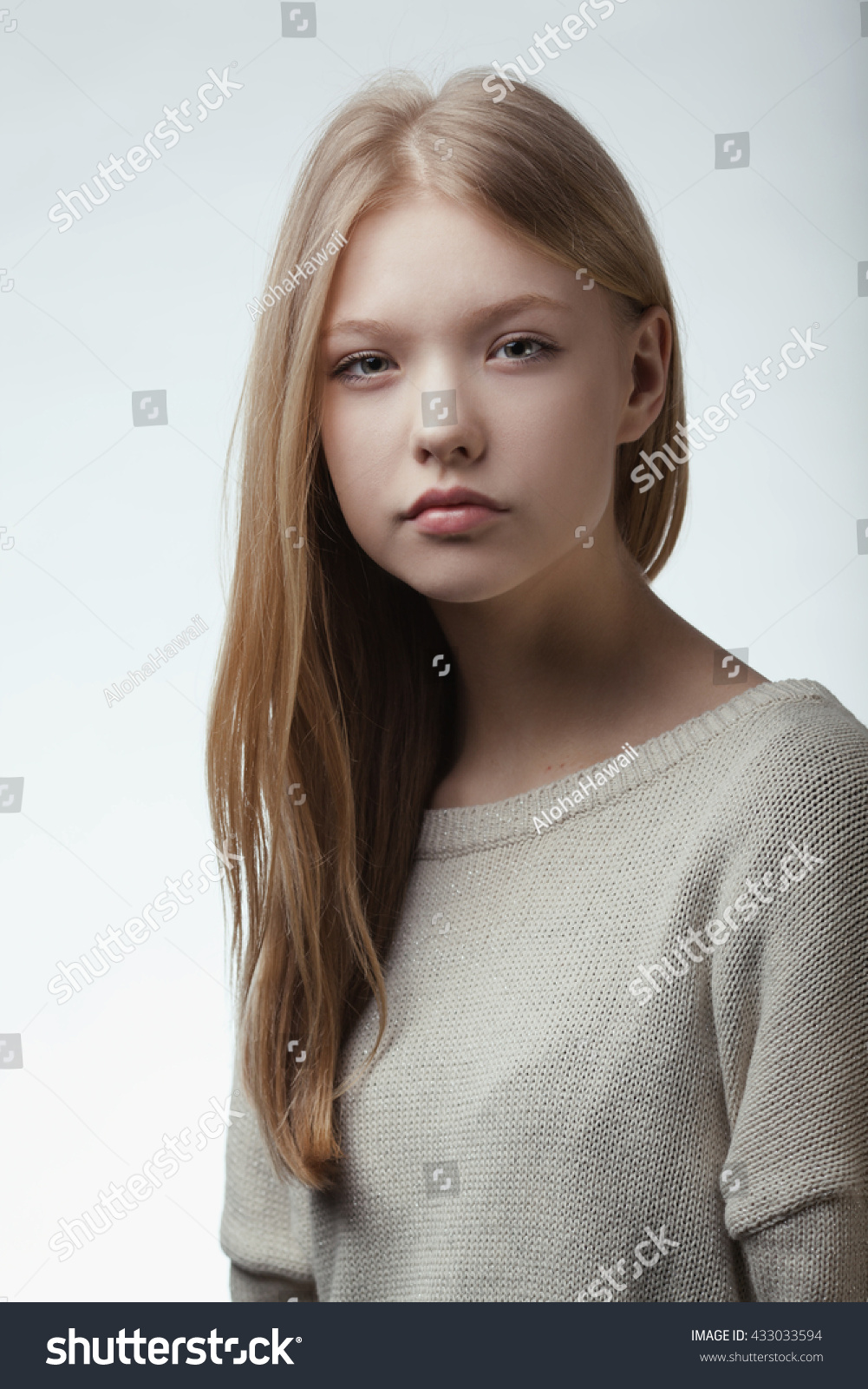 Beautiful Blond Teen Girl Portrait Stock Photo (Edit Now) 433033594