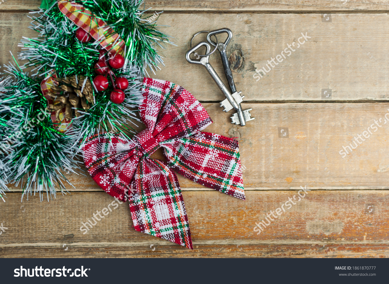  Coral Classic  Template Design Featuring Beautiful Christmas Decorative House