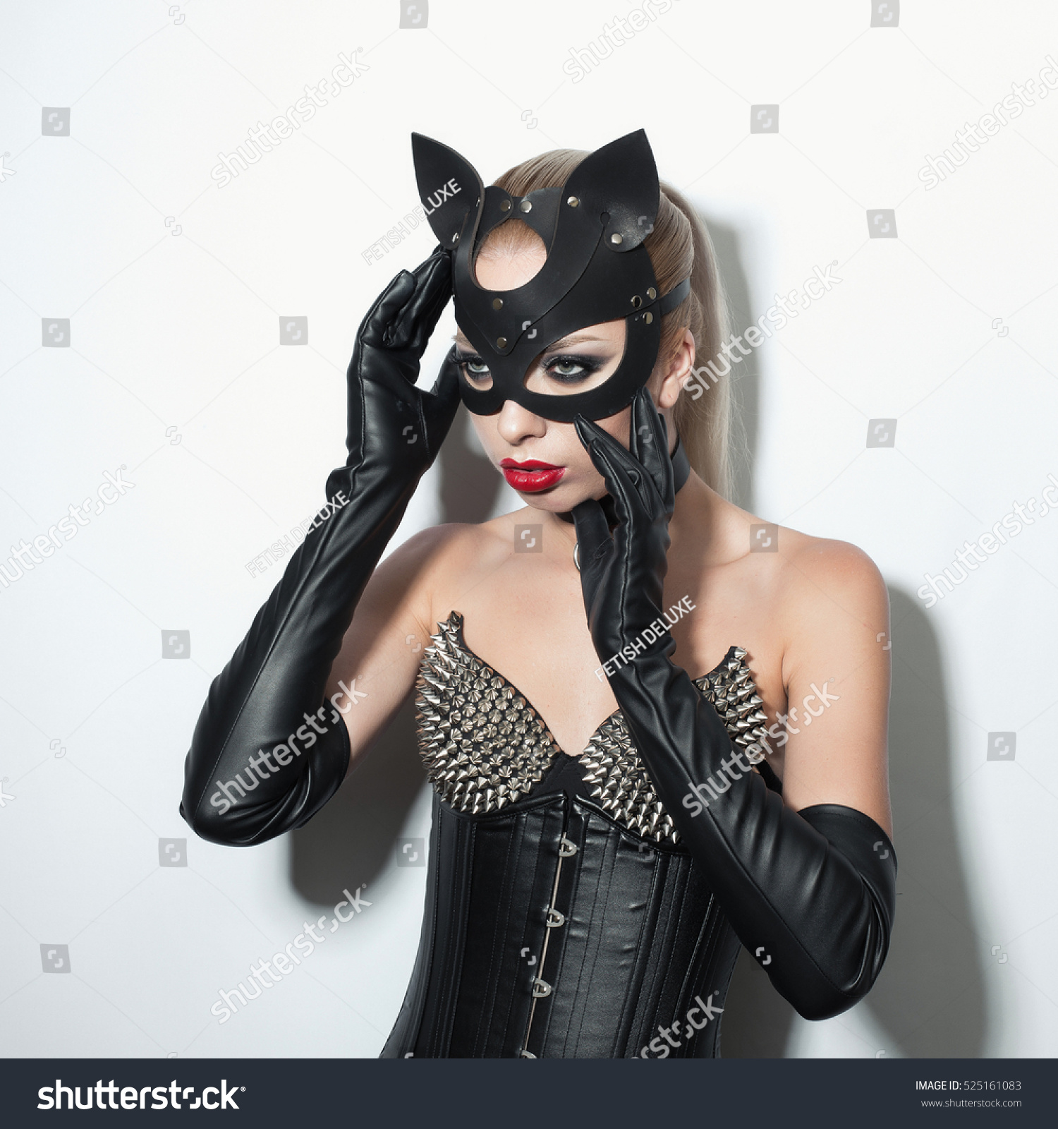 Bdsm catwoman dom fem leather pvc Free old bbw lesbian videos