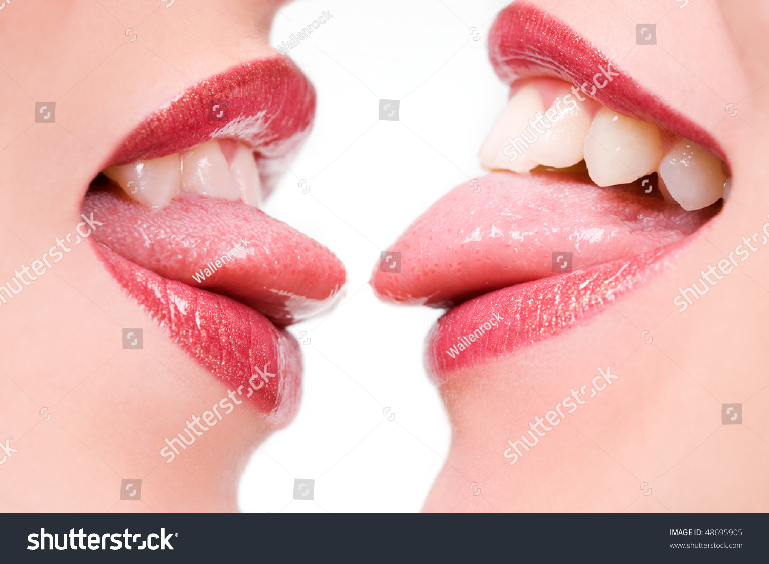 Images tongues kissing with Category:Females tongue