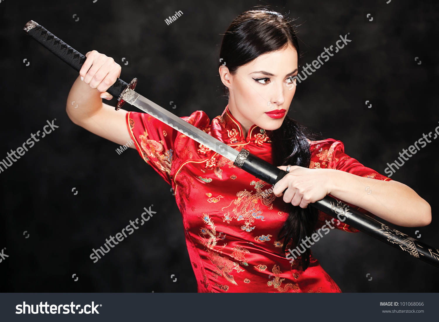 Beautiful Girl Dressed Kimono Katana Her Stock Photo 101068066 ...