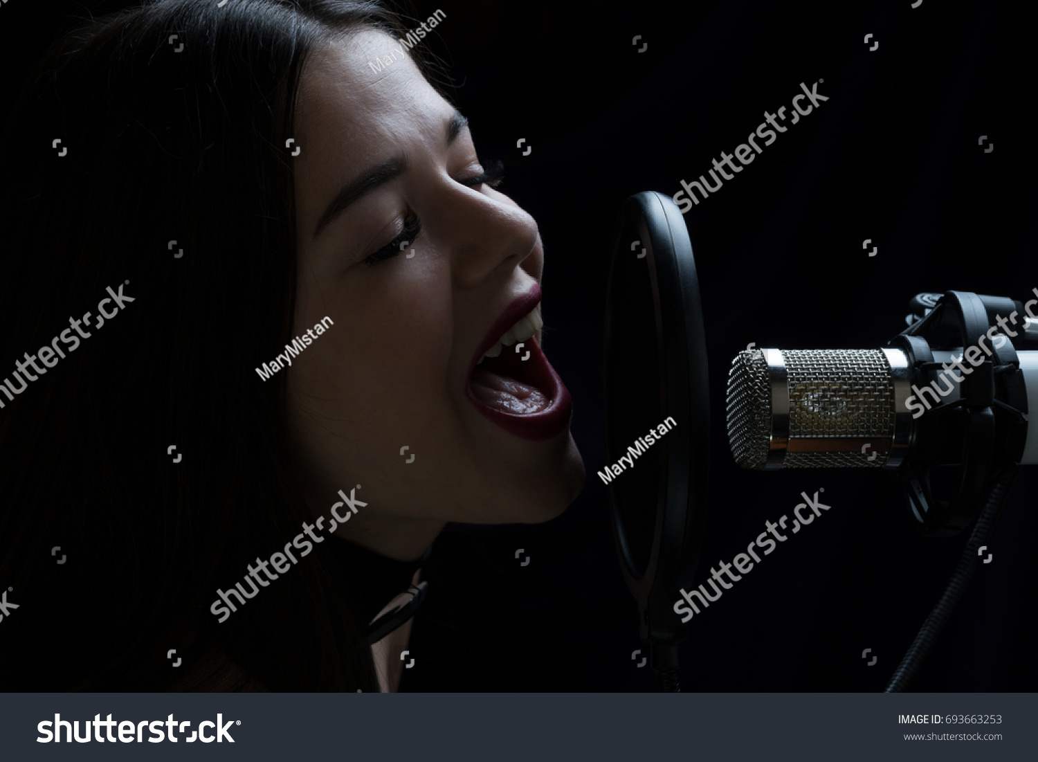 beautiful girl voice call recording