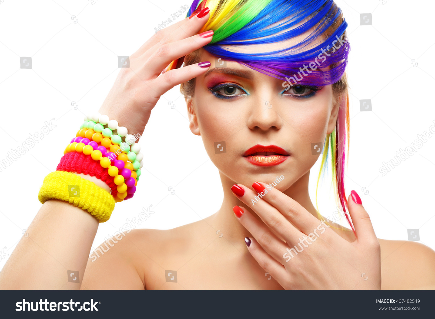 Make-up, hairstyles, manicure: a selection of sites Make-up, hairstyles, manicure: a selection of sites