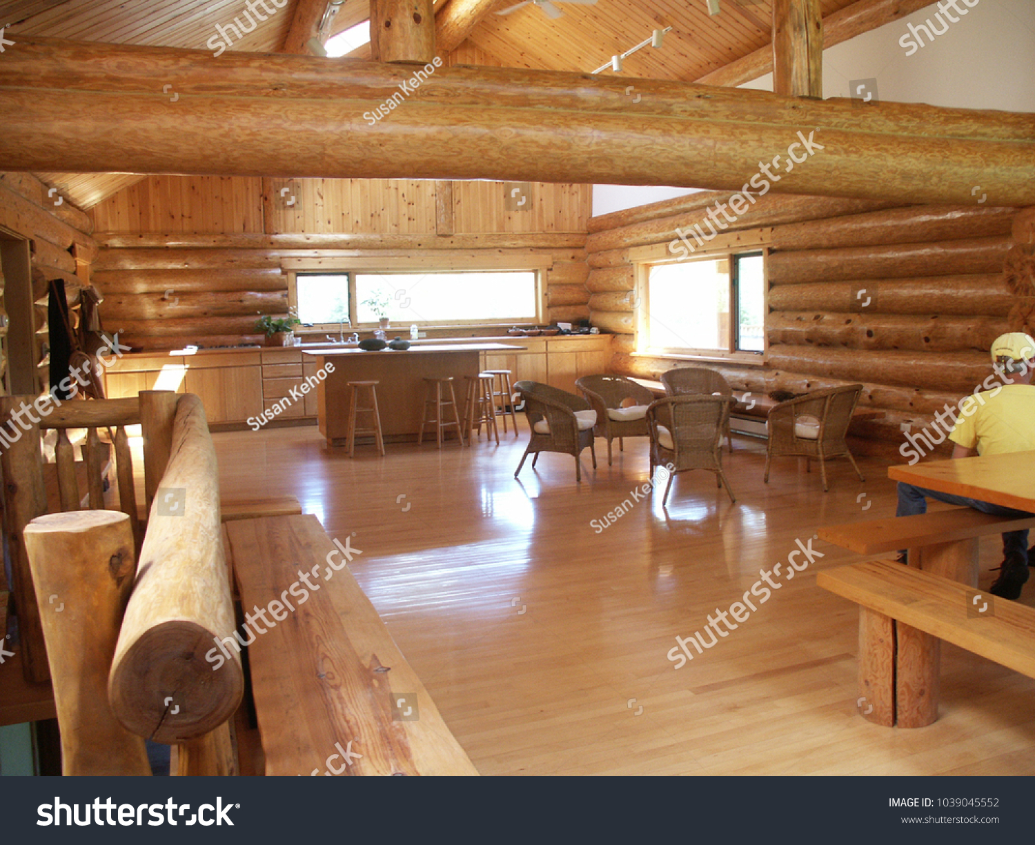 Beautiful Log Cabin Deep Woods Minnesota Buildings Landmarks