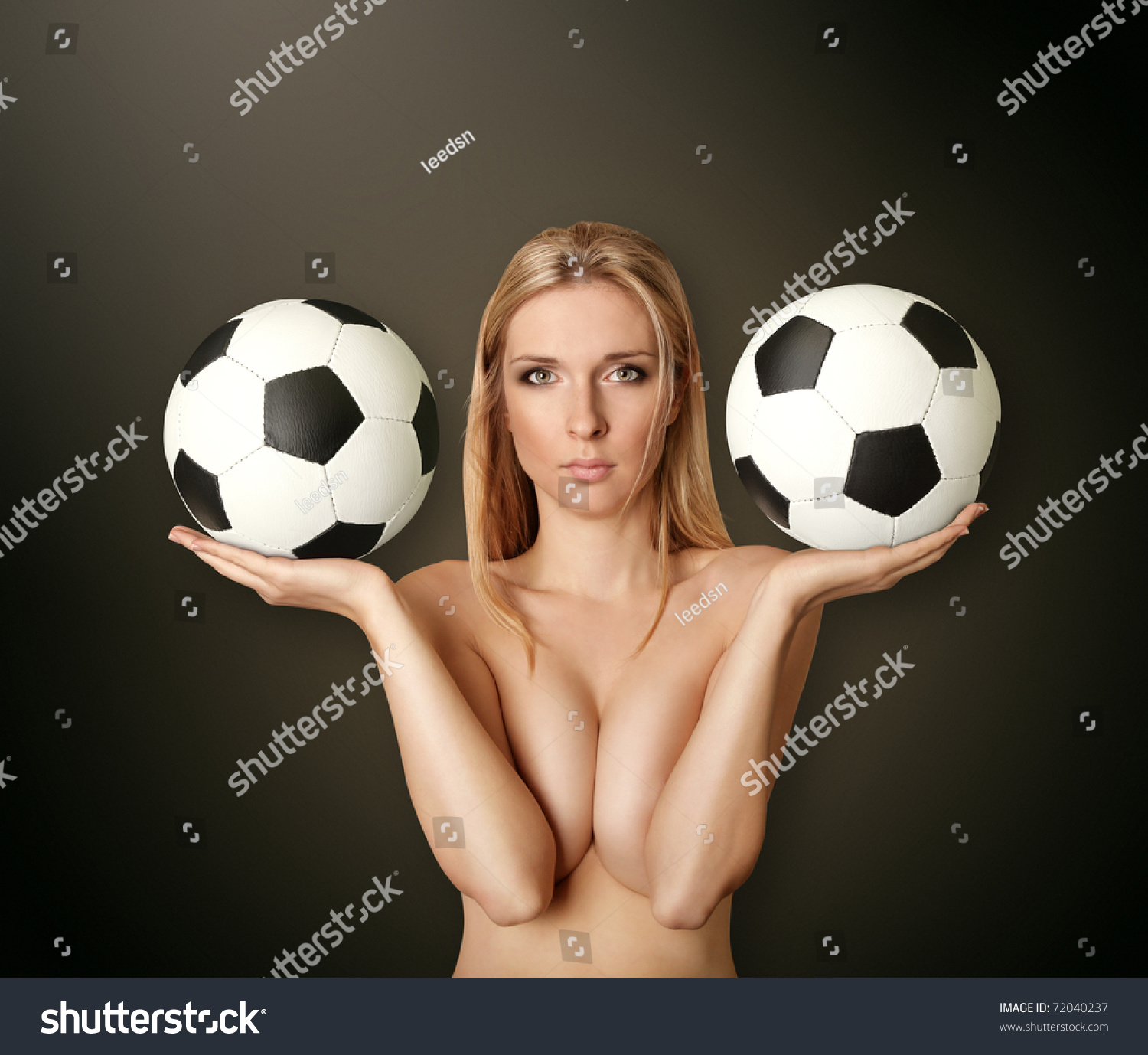naked women with soccer bals hustler superz lawnmower