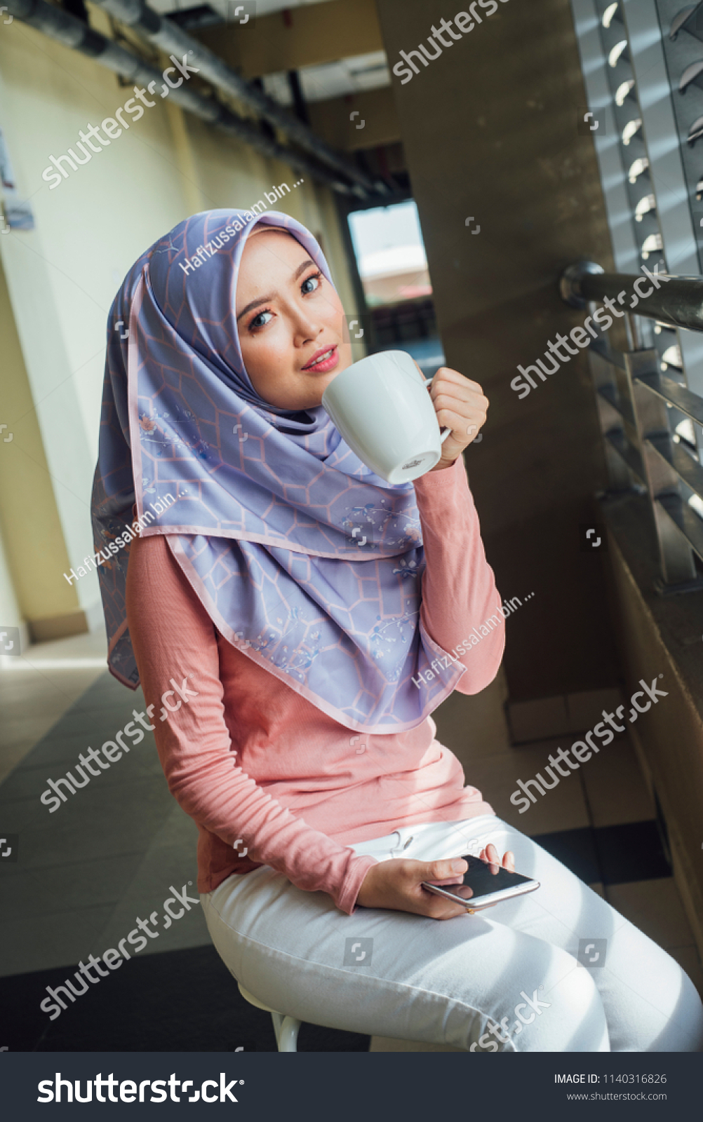 Hot muslim girl