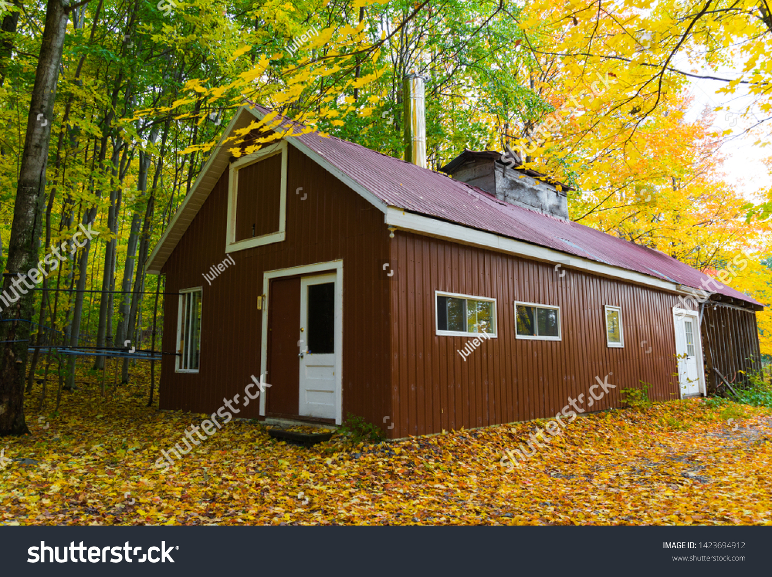 Beautiful Red Sugar Shack Known Sap Stock Photo Edit Now 1423694912