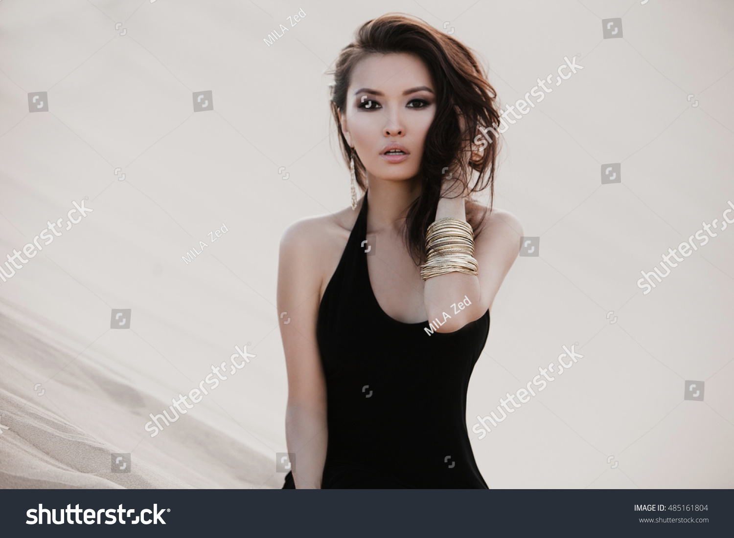 Asian Model Long Legs 5 241 Images Photos Et Images Vectorielles De Stock Shutterstock 0124