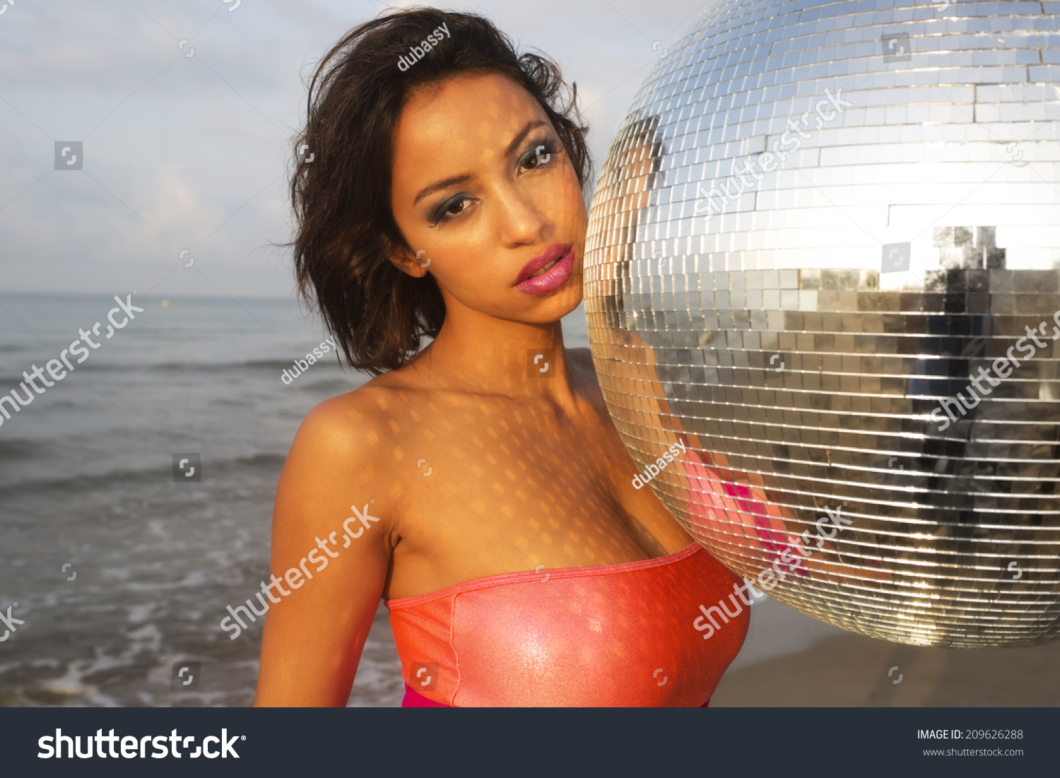sexy latin bombshell Dd tits lesbo